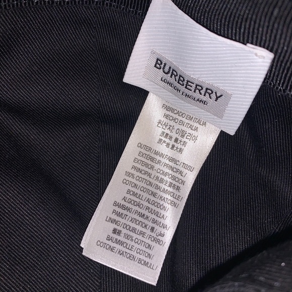 Black Embroidered Crest Logo Cap - Picture 4 of 6